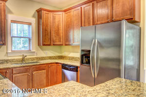 104 Emerson Ct, Hampstead, NC 28443 photo 8