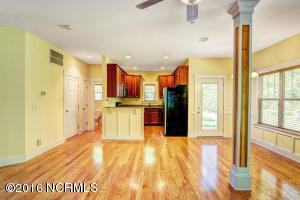 104 Emerson Ct, Hampstead, NC 28443 photo 4
