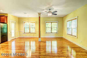 104 Emerson Ct, Hampstead, NC 28443 photo 6
