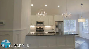 82 King Arthurs Ct, Hampstead, NC 28443 photo 8