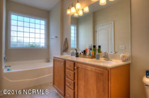 516 Azalea Dr, Hampstead, NC 28443 photo 14