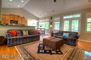 516 Azalea Dr, Hampstead, NC 28443 photo 5