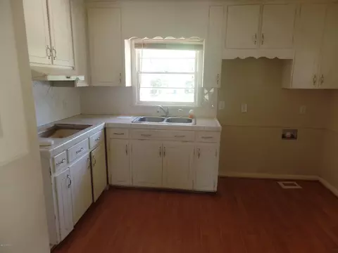809 S Washington Ave, Dunn, NC 28334 photo 9