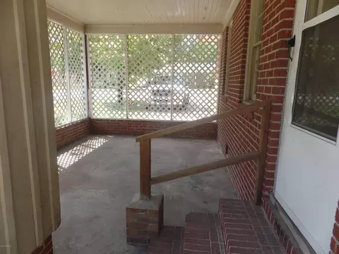 809 S Washington Ave, Dunn, NC 28334 photo 3