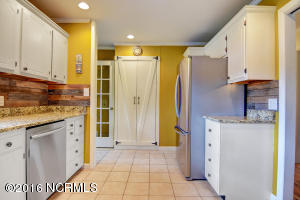 101 Bermuda Dr, Wilmington, NC 28401 photo 9