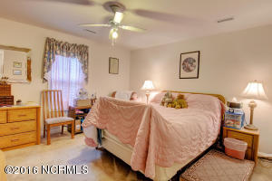 140 Marcil Ln, Hampstead, NC 28443 photo 16