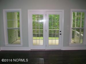 147 Estuary Dr, Hampstead, NC 28443 photo 8