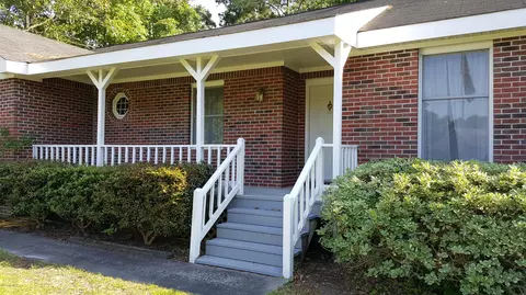 103 Bermuda Cir, Hampstead, NC 28443 photo 2