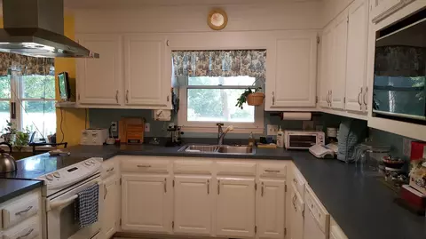 103 Bermuda Cir, Hampstead, NC 28443 photo 12