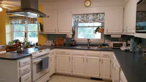 103 Bermuda Cir, Hampstead, NC 28443 photo 14