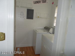 1793 Maple Leaf Rd, Kinston, NC 28504 photo 6
