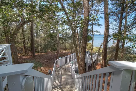 184 Oakleaf Dr, Pine Knoll Shores, NC 28512 photo 30