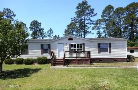 105 Larch Ct, Hubert, NC 28539 photo 1