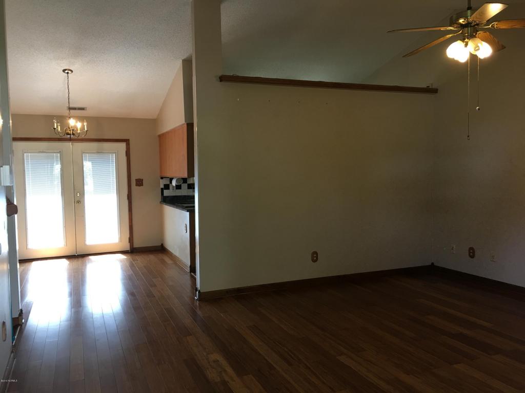 204 S Ginger Dr, Hubert, NC 28539 photo 8