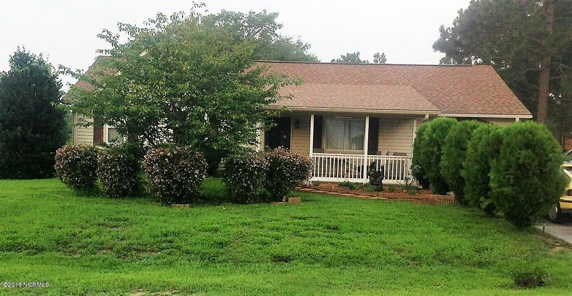 204 S Ginger Dr, Hubert, NC 28539 photo 1
