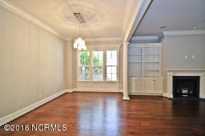647 Belhaven Dr, Wilmington, NC 28411 photo 13