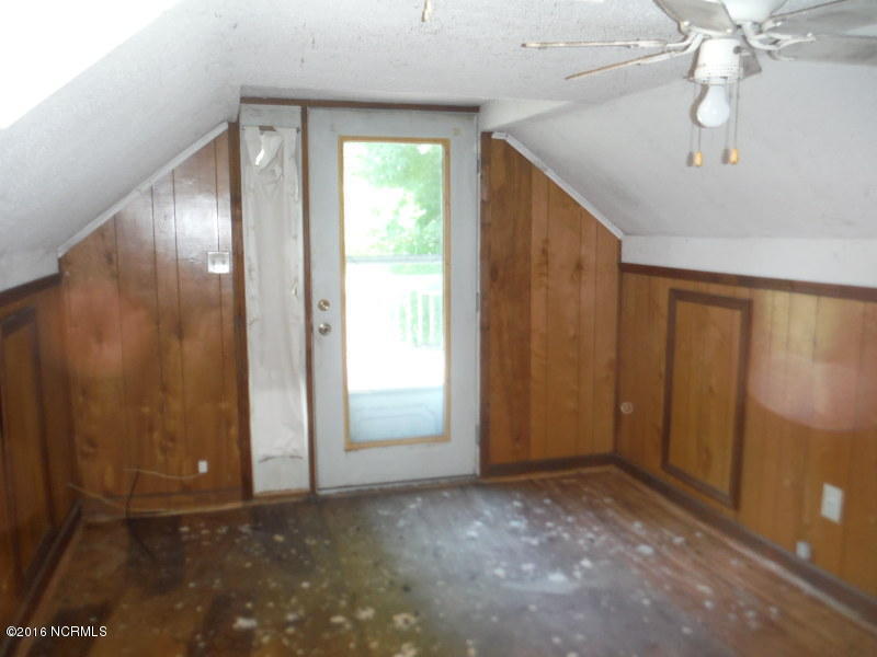 344 Bermuda Dr, Hampstead, NC 28443 photo 8