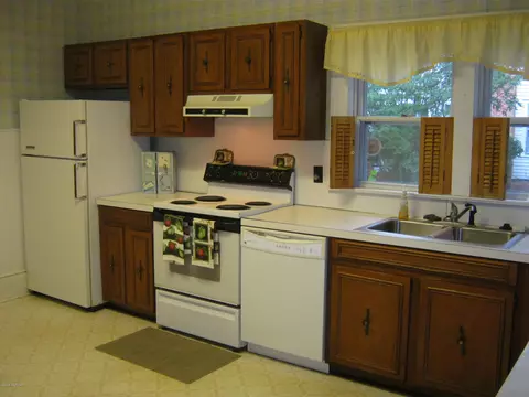 319 E Main, Williamston, NC 27892 photo 3