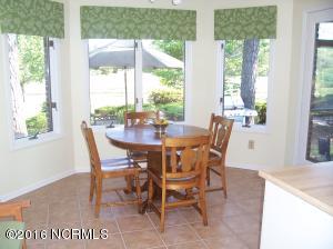 107 Bogey Ct, Hampstead, NC 28443 photo 5