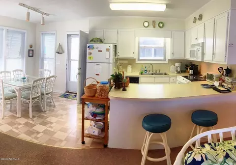 424 39th St, Sunset Beach, NC 28468 photo 7