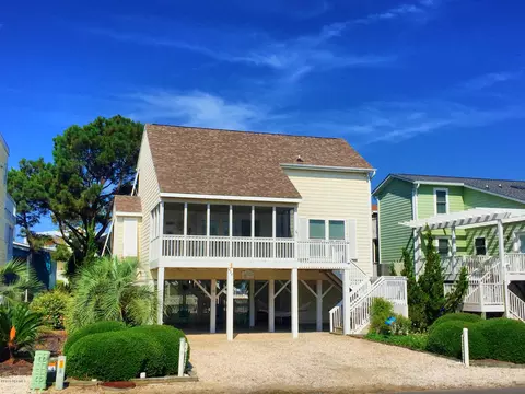 424 39th St, Sunset Beach, NC 28468 photo 1