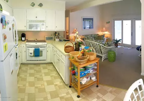 424 39th St, Sunset Beach, NC 28468 photo 8