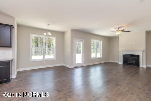 112 Ransom Dr, Hampstead, NC 28443 photo 9