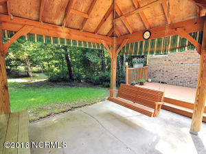 602 Hughes Rd, Hampstead, NC 28443 photo 5