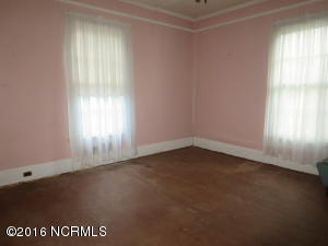 301 N Front St, Hamilton, NC 27840 photo 33
