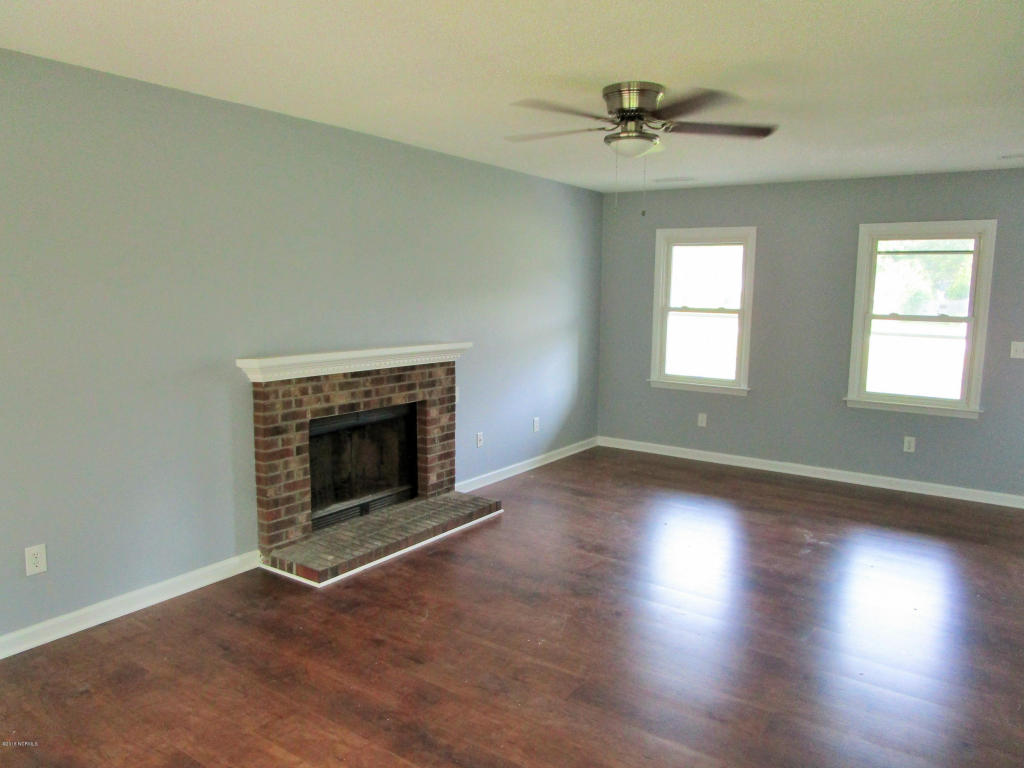 118 E Ivybridge Dr, Hubert, NC 28539 photo 6