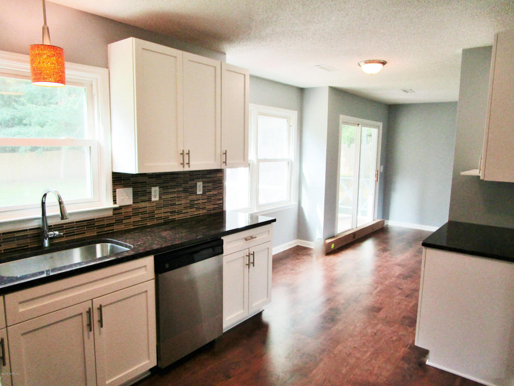 118 E Ivybridge Dr, Hubert, NC 28539 photo 11