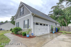841 Washington Acres Rd, Hampstead, NC 28443 photo 2