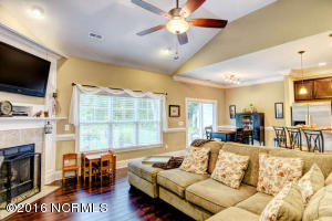 841 Washington Acres Rd, Hampstead, NC 28443 photo 8