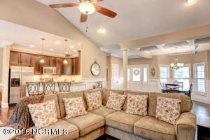 841 Washington Acres Rd, Hampstead, NC 28443 photo 10