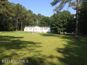 206 Meadow Ln E, Hubert, NC 28539 photo 1