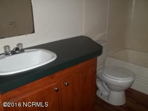 301 Michael Ct, Ayden, NC 28513 photo 7