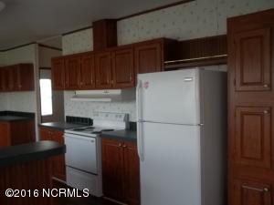 301 Michael Ct, Ayden, NC 28513 photo 5