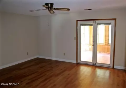 98 Red Bird Ln, Hampstead, NC 28443 photo 10