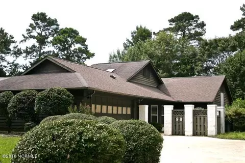 98 Red Bird Ln, Hampstead, NC 28443 photo 1