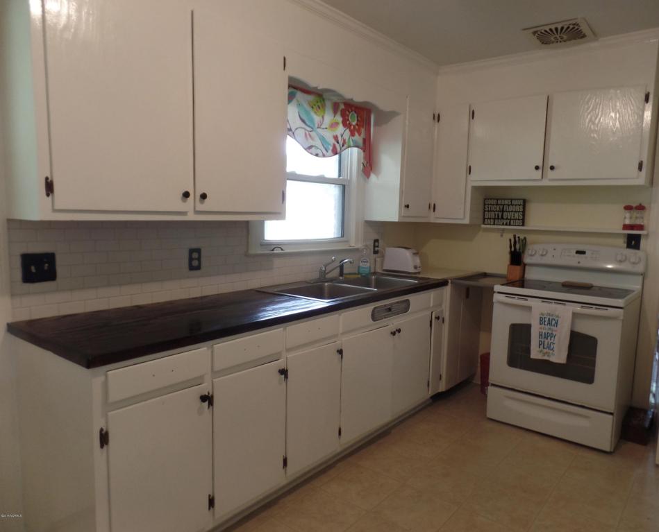 4233 Park Ave, Ayden, NC 28513 photo 3