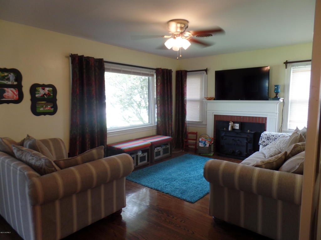 4233 Park Ave, Ayden, NC 28513 photo 5
