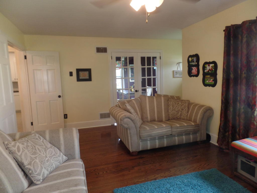 4233 Park Ave, Ayden, NC 28513 photo 8
