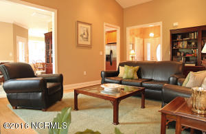 93 Scotlands Ct, Hampstead, NC 28443 photo 5