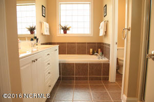 93 Scotlands Ct, Hampstead, NC 28443 photo 18
