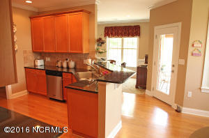 93 Scotlands Ct, Hampstead, NC 28443 photo 9