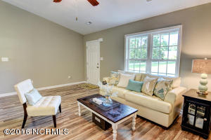 133 Marcil Ln, Hampstead, NC 28443 photo 6