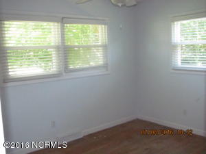 804 Sandridge Rd, Hubert, NC 28539 photo 7