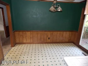 1122 Pineview Rd, Williamston, NC 27892 photo 5