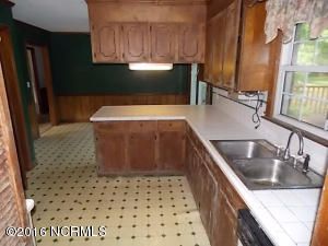 1122 Pineview Rd, Williamston, NC 27892 photo 4