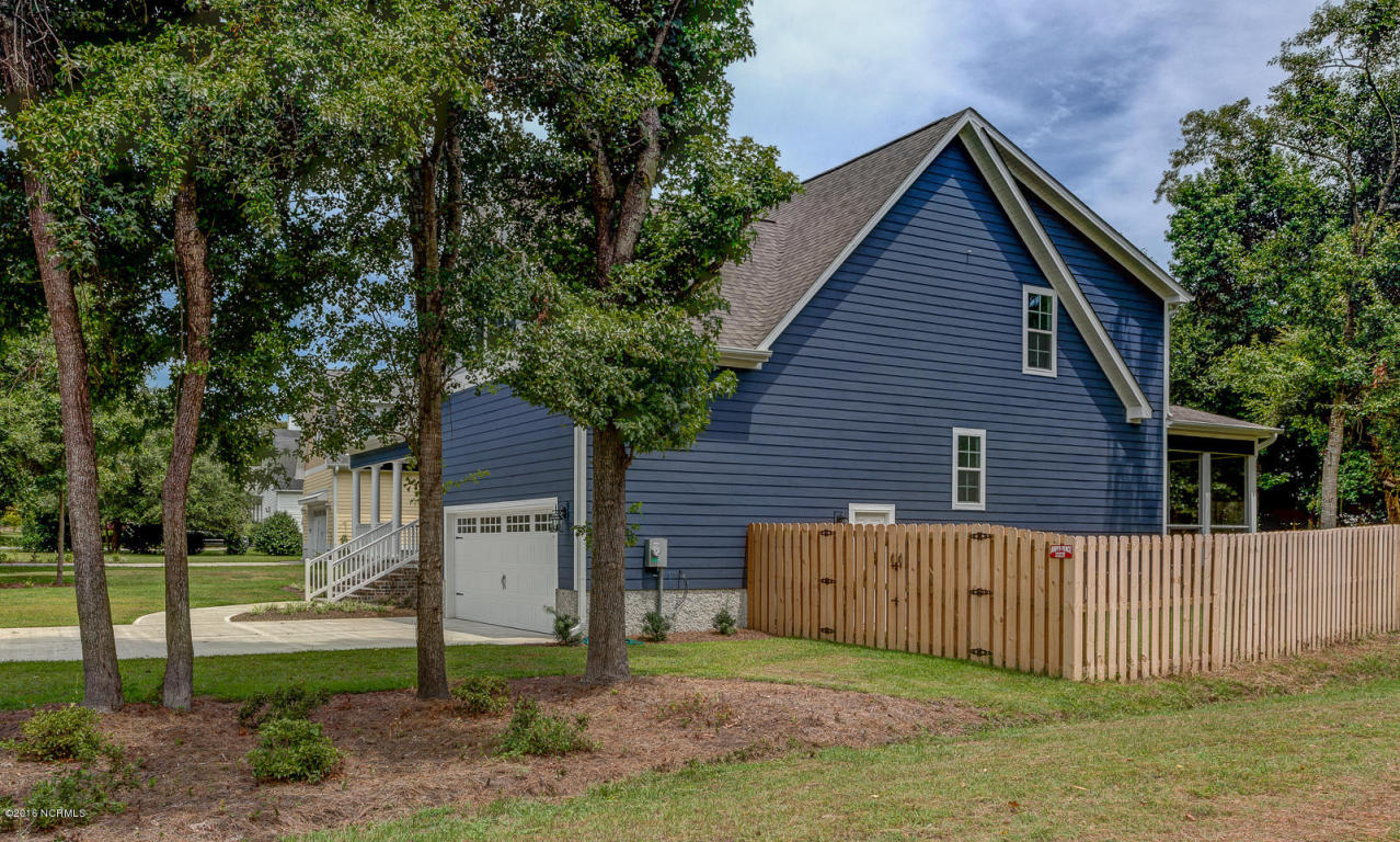 101 Drake Rd, Hampstead, NC 28443 photo 2